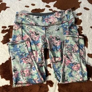 Ikonik capri leggings!